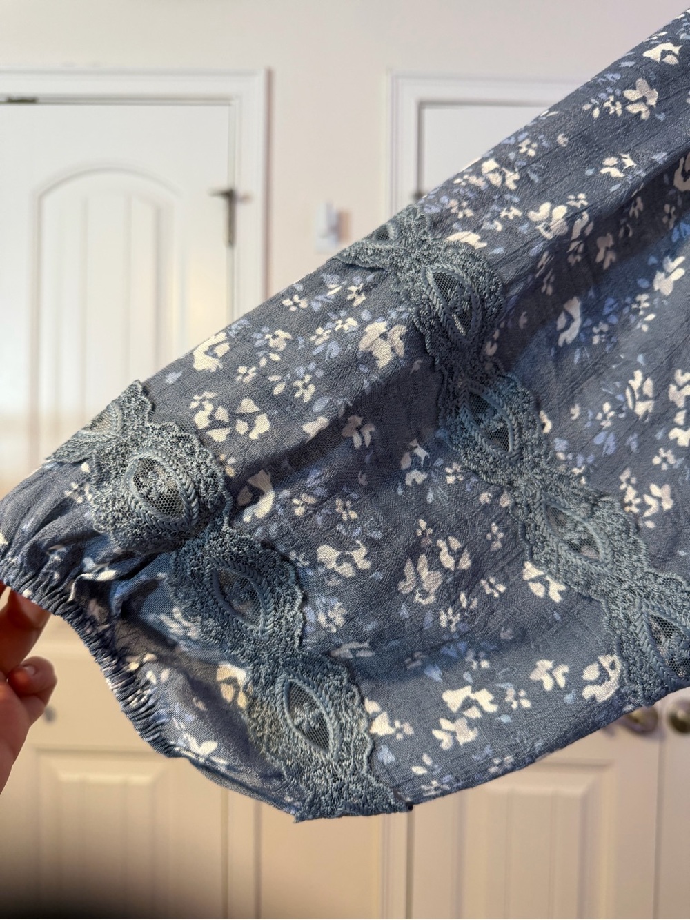 Echo Design Slate Blue Floral top - Picture 4 of 4